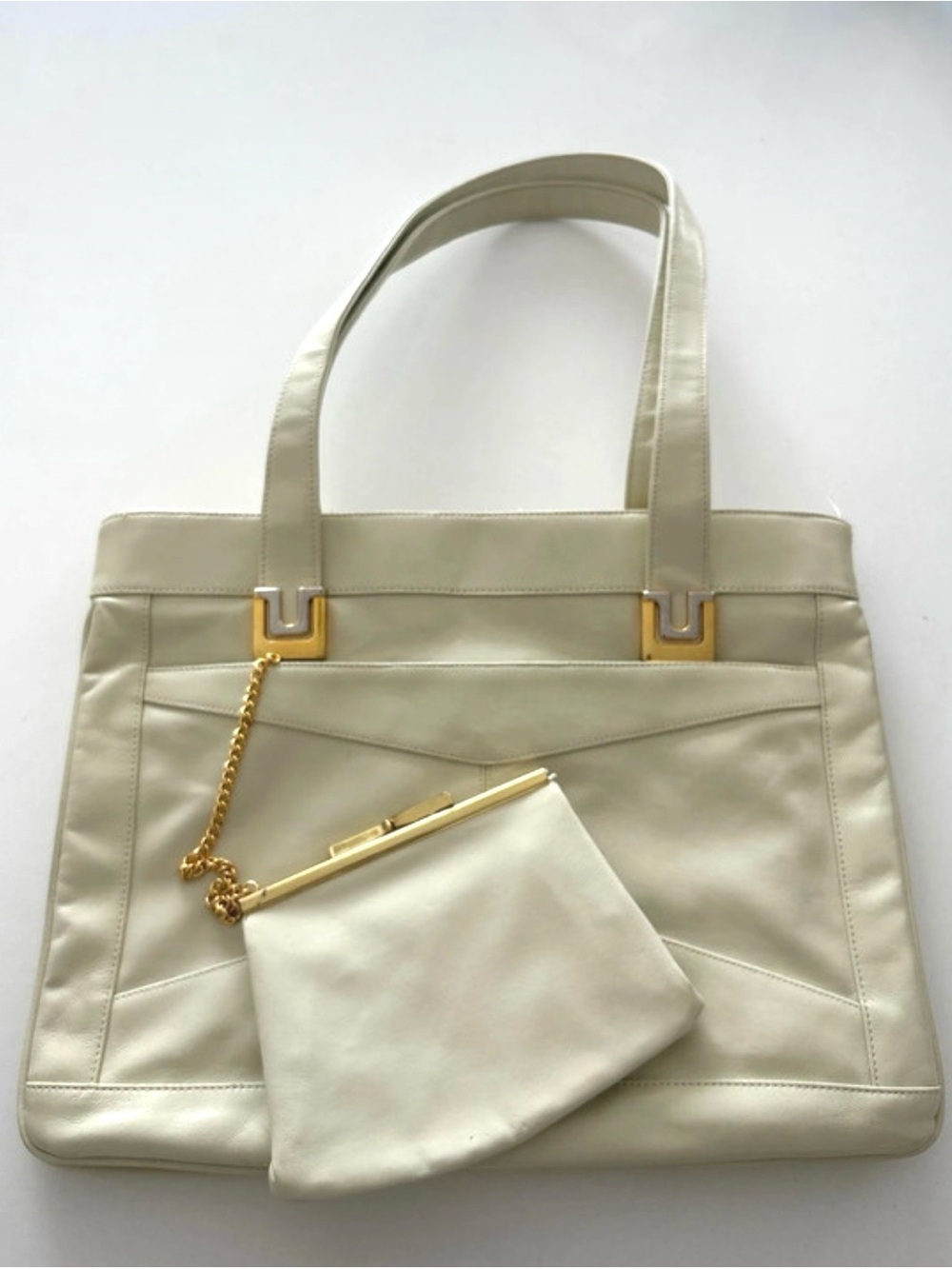 vintage Lou Taylor handbag set features a cream leather tote with distinctive go